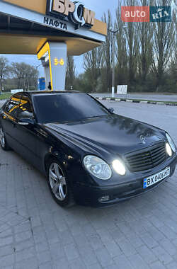 Седан Mercedes-Benz E-Class 2002 в 