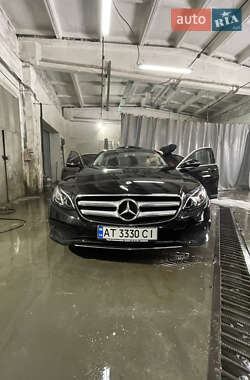 Седан Mercedes-Benz E-Class 2016 в 