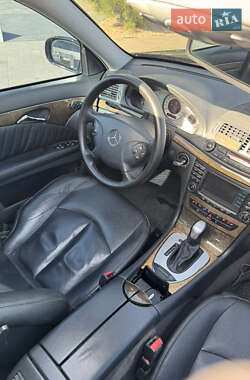 Универсал Mercedes-Benz E-Class 2005 в 