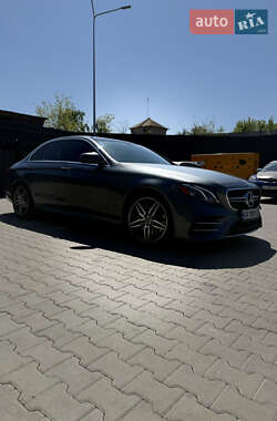 Седан Mercedes-Benz E-Class 2017 в 