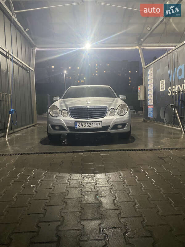Седан Mercedes-Benz E-Class 2006 в Києві