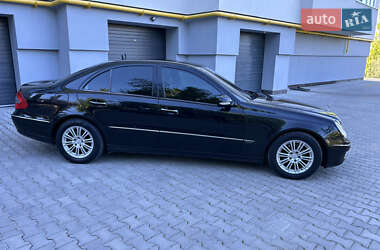 Седан Mercedes-Benz E-Class 2007 в 