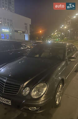 Седан Mercedes-Benz E-Class 2008 в Києві