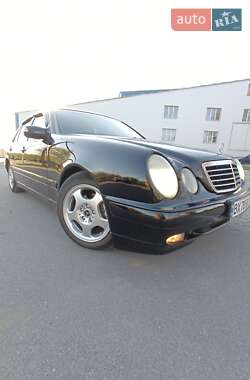 Седан Mercedes-Benz E-Class 2001 в 