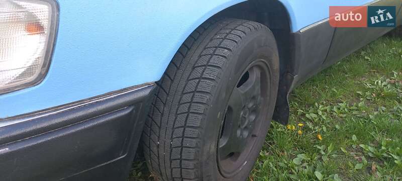 Седан Mercedes-Benz E-Class 1990 в Катюжанке