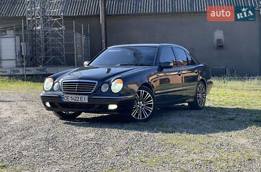 Седан Mercedes-Benz E-Class 2000 в Черновцах