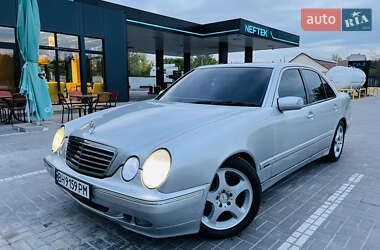 Седан Mercedes-Benz E-Class 2000 в Новомосковске
