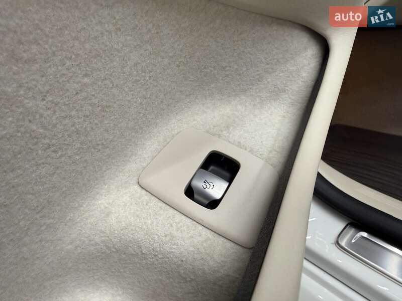 Седан Mercedes-Benz E-Class 2024 в Киеве