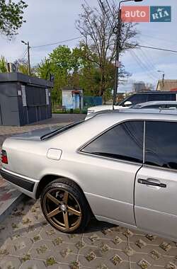 Купе Mercedes-Benz E-Class 1993 в 