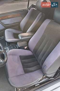 Купе Mercedes-Benz E-Class 1993 в 