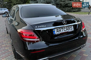 Седан Mercedes-Benz E-Class 2016 в 