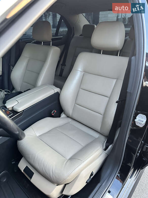 Седан Mercedes-Benz E-Class 2012 в Умані
