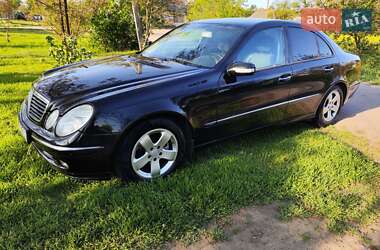 Седан Mercedes-Benz E-Class 2002 в Херсоне