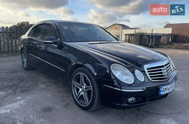 Седан Mercedes-Benz E-Class 2006 в Житомирі
