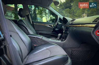 Седан Mercedes-Benz E-Class 2004 в 