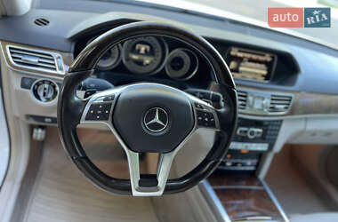 Седан Mercedes-Benz E-Class 2015 в 