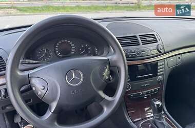 Седан Mercedes-Benz E-Class 2005 в 