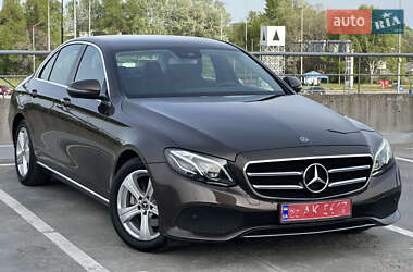 Седан Mercedes-Benz E-Class 2017 в Киеве