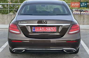 Седан Mercedes-Benz E-Class 2017 в 