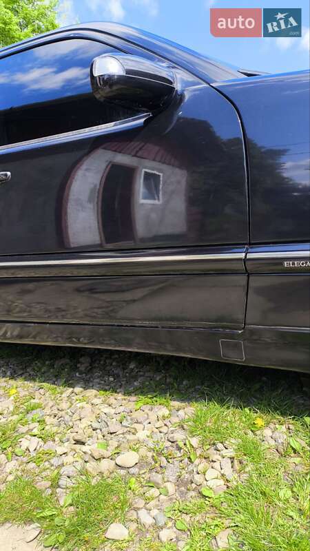 Седан Mercedes-Benz E-Class 2001 в Бориславе
