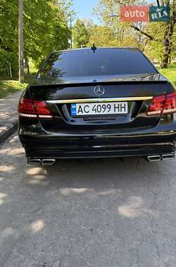 Седан Mercedes-Benz E-Class 2015 в 