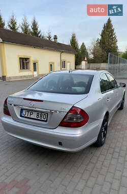 Седан Mercedes-Benz E-Class 2008 в 