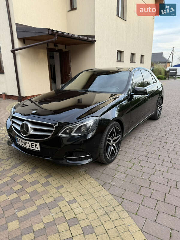 Седан Mercedes-Benz E-Class 2013 в Львове