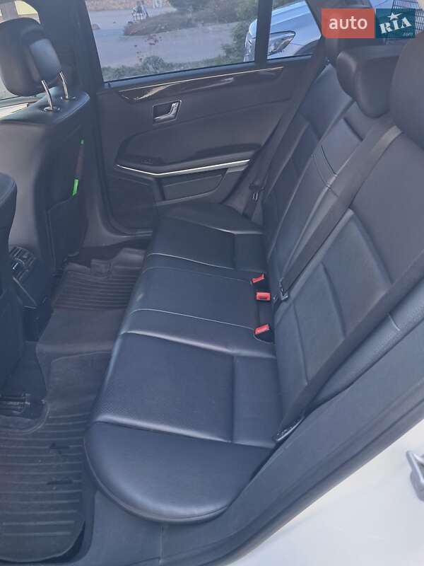 Универсал Mercedes-Benz E-Class 2011 в Бердичеве