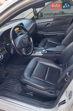 Универсал Mercedes-Benz E-Class 2011 в 