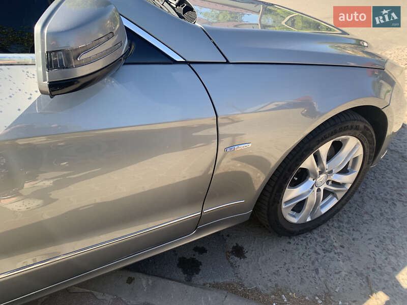 Купе Mercedes-Benz E-Class 2011 в Львові