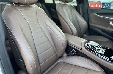 Седан Mercedes-Benz E-Class 2016 в 