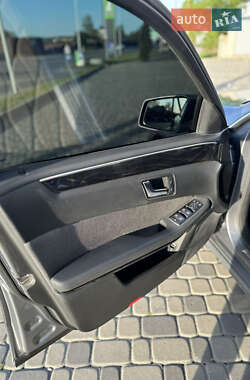 Седан Mercedes-Benz E-Class 2011 в 