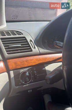 Седан Mercedes-Benz E-Class 2007 в 