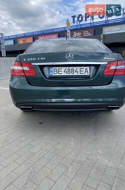 Седан Mercedes-Benz E-Class 2010 в 