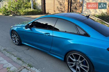 Купе Mercedes-Benz E-Class 2015 в 