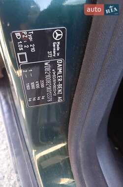 Седан Mercedes-Benz E-Class 1999 в 