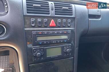 Седан Mercedes-Benz E-Class 1999 в 