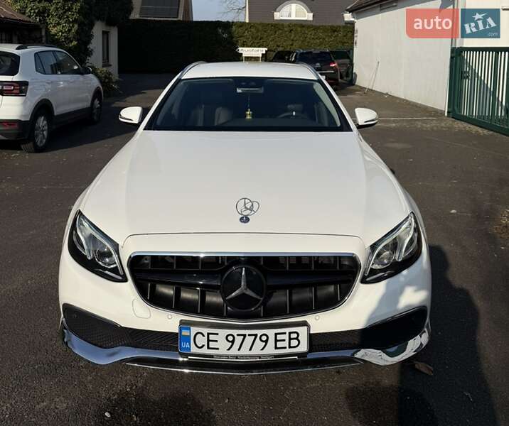 Універсал Mercedes-Benz E-Class 2017 в 