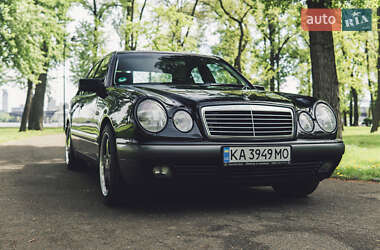 Седан Mercedes-Benz E-Class 1999 в Киеве