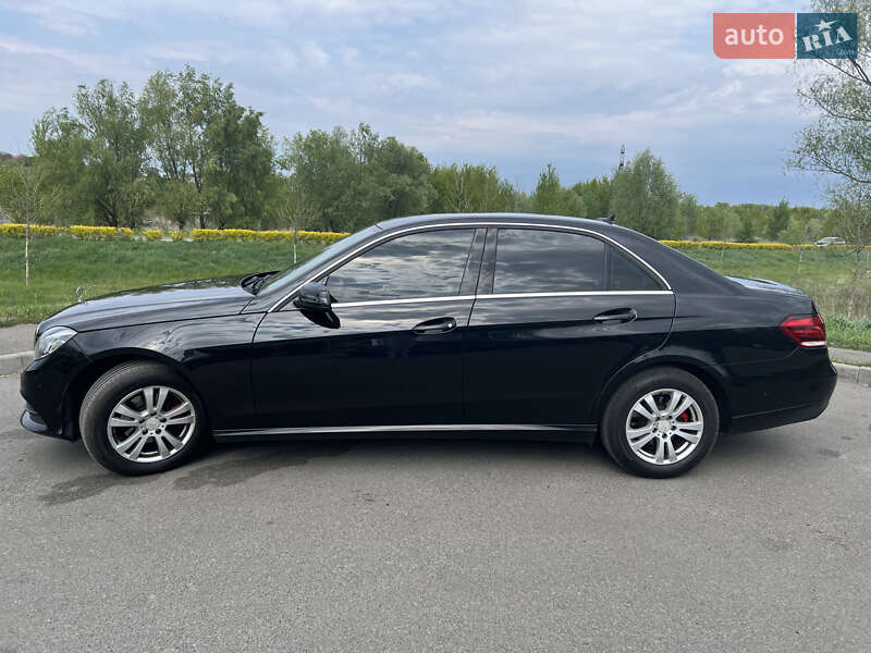 Седан Mercedes-Benz E-Class 2014 в Буче