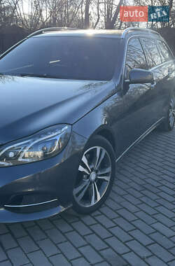 Универсал Mercedes-Benz E-Class 2013 в 