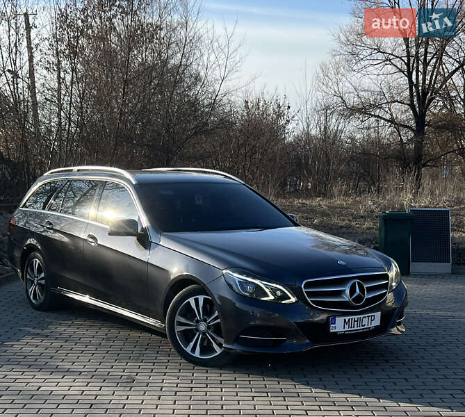 Універсал Mercedes-Benz E-Class 2013 в Івано-Франківську