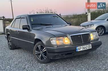 Седан Mercedes-Benz E-Class 1988 в Дрогобыче