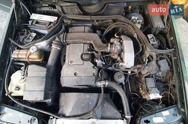 Седан Mercedes-Benz E-Class 1995 в 