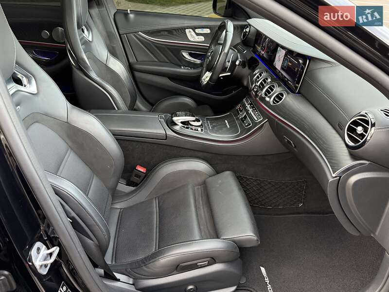 Седан Mercedes-Benz E-Class 2019 в Киеве