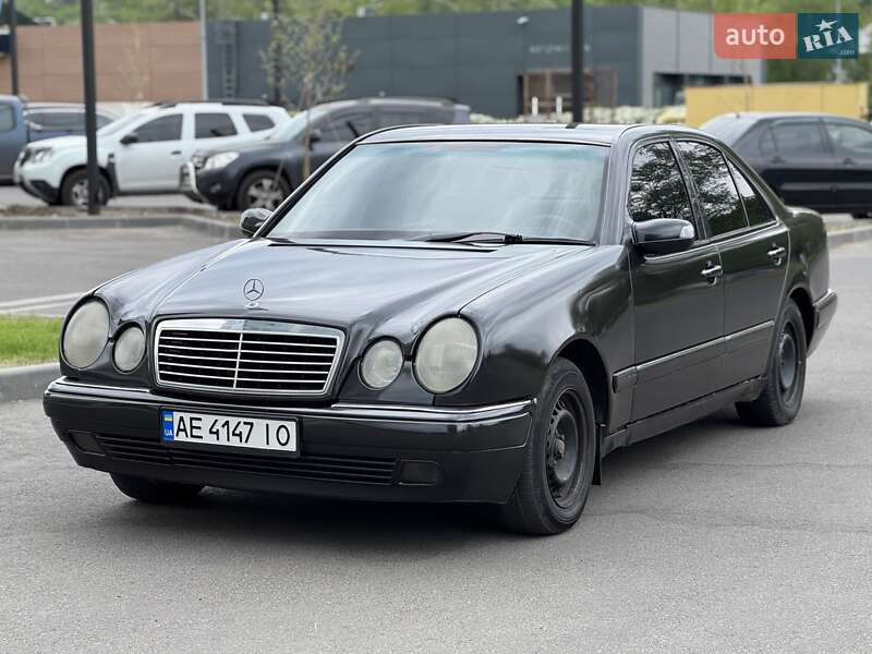 Седан Mercedes-Benz E-Class 1997 в Дніпрі