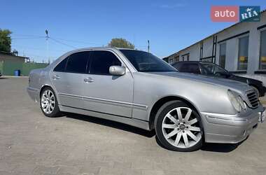 Седан Mercedes-Benz E-Class 2001 в 