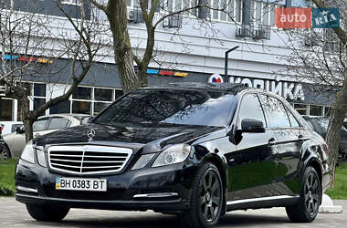 Седан Mercedes-Benz E-Class 2010 в 