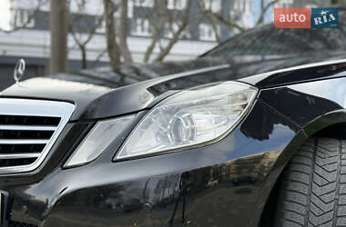Седан Mercedes-Benz E-Class 2010 в 