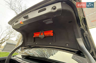 Седан Mercedes-Benz E-Class 2010 в 